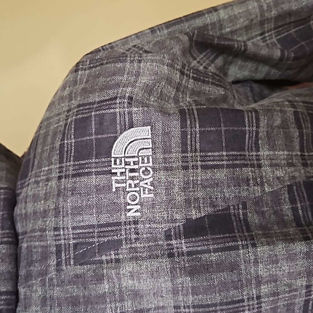 The North Face Plaid Winter Jacket M - Picture 9 of 16